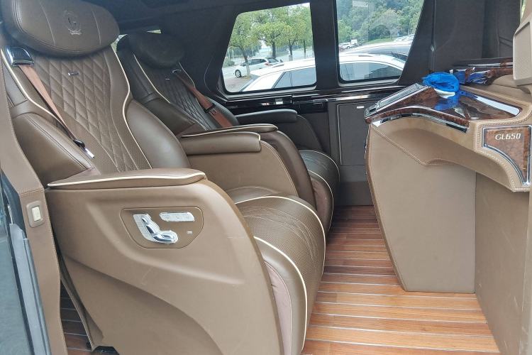 Used GMC SAVANA 2019 6.0L GL750 Elegant Sky Edition
