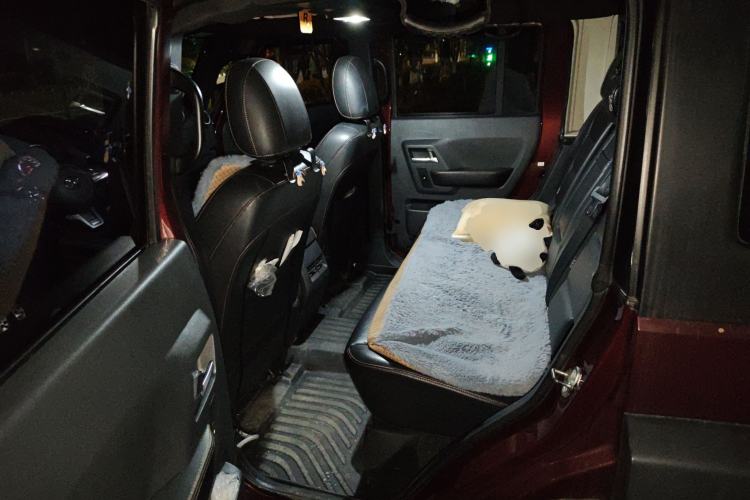 Used BAIC Off-Road BJ40 2016 40L 2.0T Manual All-Wheel Drive Prestige Edition
