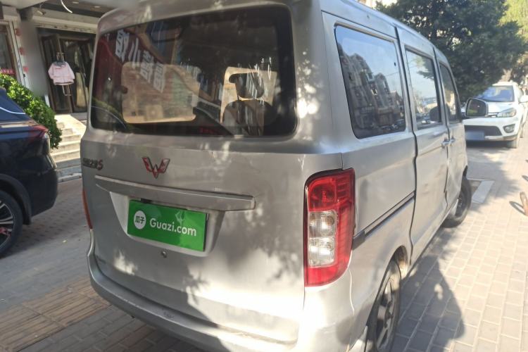 Used Wuling Zhiguang 2015 1.2L S Practical Model LSI Rear Right 45 Deg