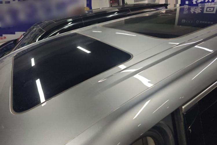 Used Denza D9 2022 DM-i 970 Four-Wheel Drive Prestige Model Roof