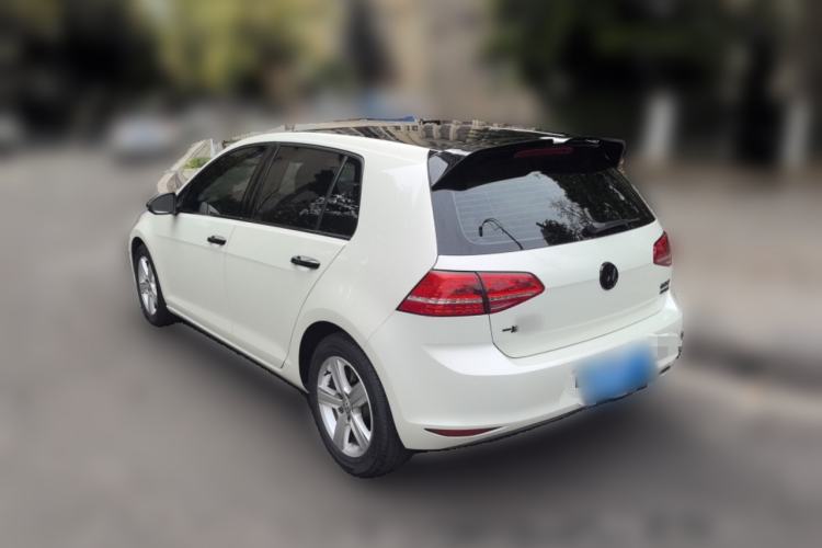 Used Volkswagen Golf 2016 230TSI Manual Comfort Version
