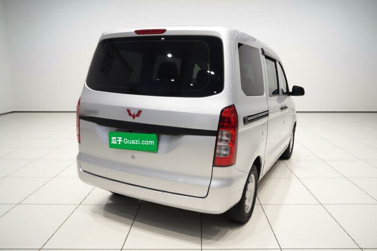 Used Wuling Hongguang V 2022 1.5L Jingqu Version Hydraulic Power Steering LAR Rear Right 45 Deg