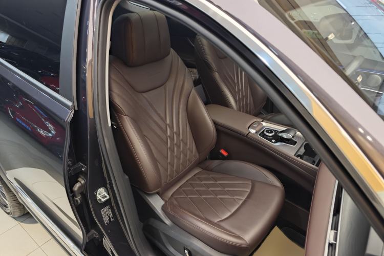 Used Chery Tiggo 8 PLUS 2024 Champion Edition 290TGDI DCT Deluxe Version 7-Seater Right Front Seat