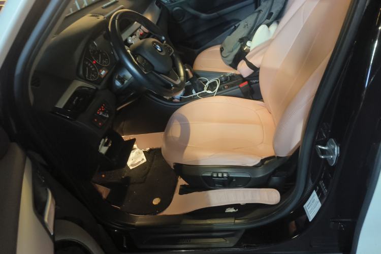 Used BMW X1 2018 sDrive18Li Fashion Model Left Front Seat