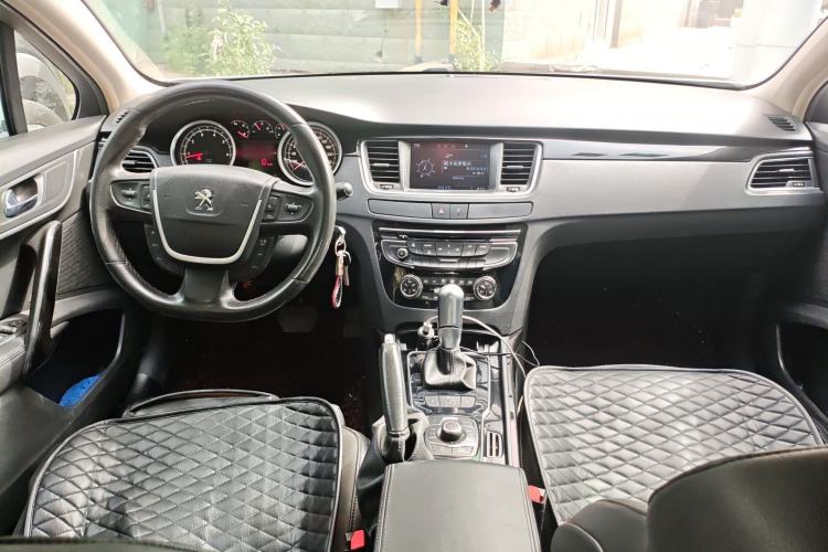 Used Peugeot 508 2012 2.0L Automatic Smart Enjoyment Version Center Console