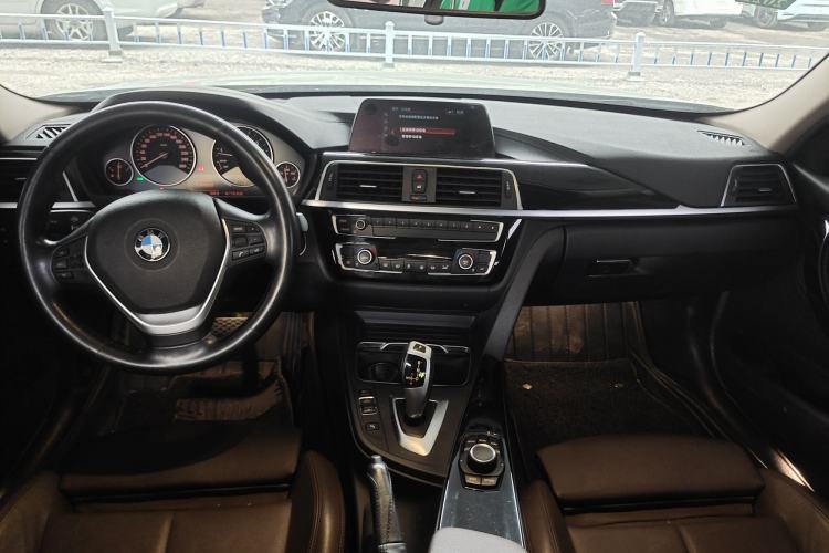 Used BMW 3 Series 2018 320Li Fashion Model Interior 2