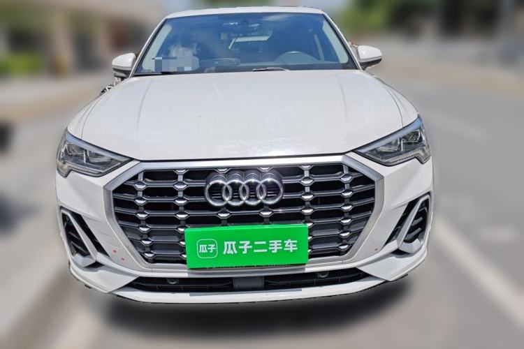 Used Audi Q3 2022 35 TFSI Progressive Dynamic Edition
