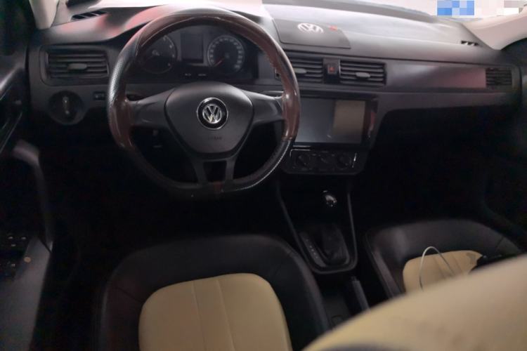 Used Volkswagen Santana 2019 1.5L Automatic Fashion Edition China VI Center Console