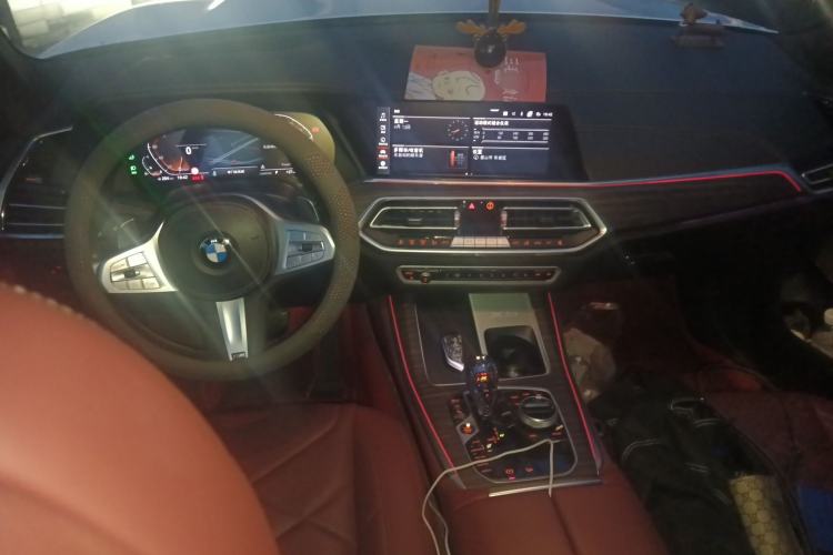 Used BMW X5 2022 xDrive 40Li M Sport Package Center Console