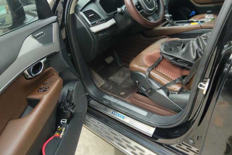 Used Volvo XC90 2019 T5 Zhiyi Edition 5-Seater China VI Standard