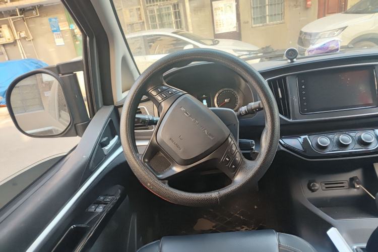 Used FORTHING Lingzhi 2020 M5 1.6L Luxury 7-Seater