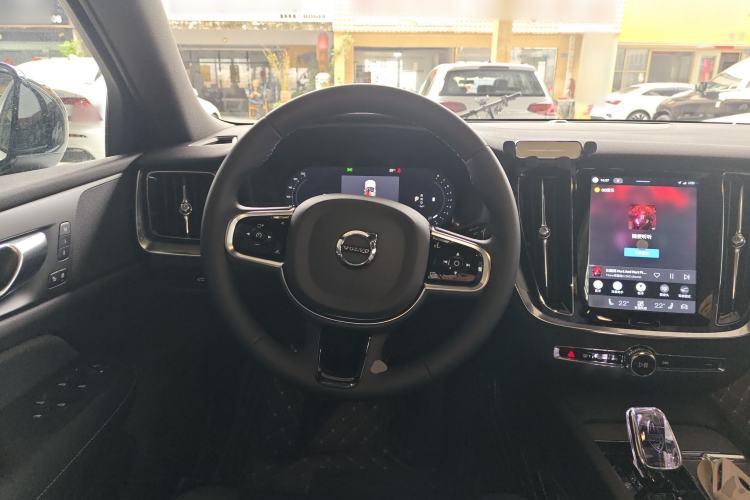 Used Volvo S60 2026 Model B4 Zhiyuan Sport Edition Steering Wheel