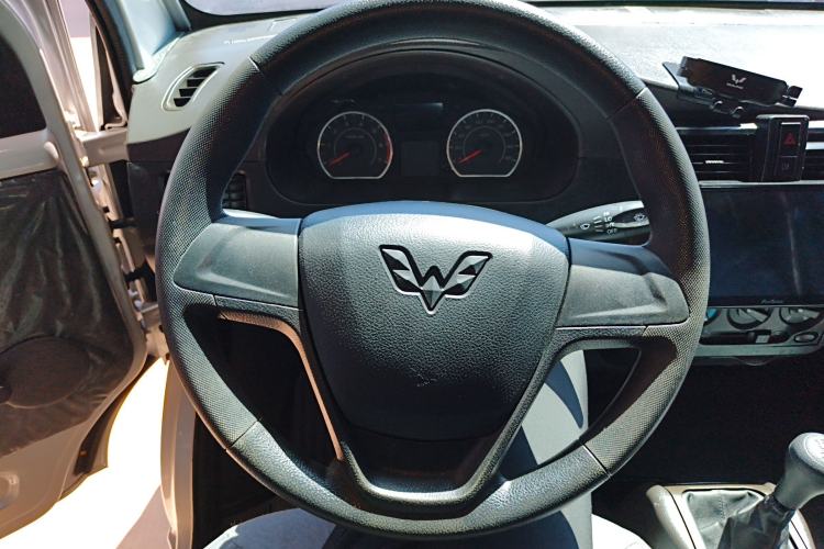 Used Wuling Rongguang 2021 1.5L Extended Basic Model Enclosed-Window Vehicle, 2-seater LAR
