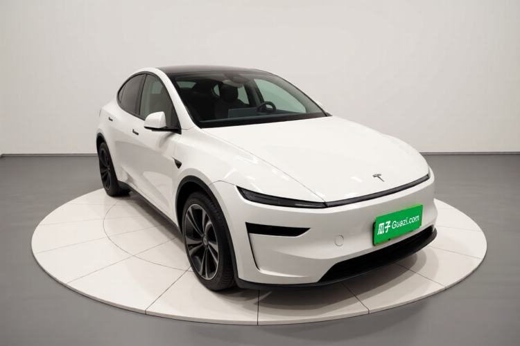 Used Tesla Model Y 2025 Rear-Wheel-Drive Version