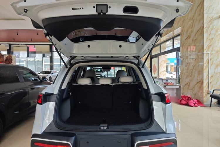 Used BYD Yuan UP 2025 Intelligent Driving Version 401 KM Dynamic Edition
