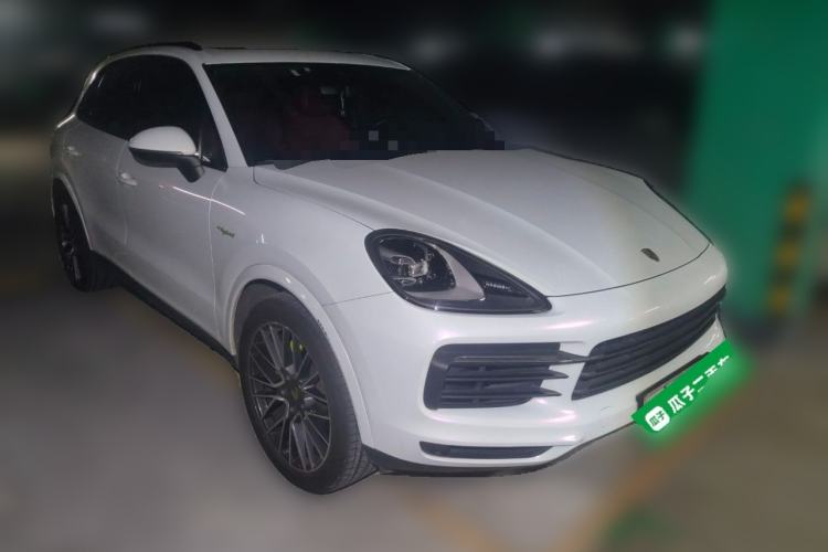 Used Porsche Cayenne E-Hybrid 2020 Cayenne E-Hybrid 2.0T Front Right 45 Deg