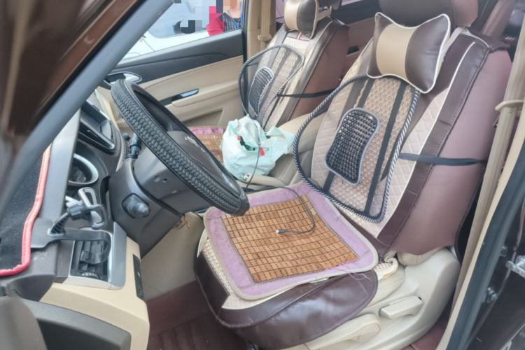 Used Baojun 730 2016 Revised 1.5L Manual Standard Version 7 Seats China V Emission Standard Left Front Seat