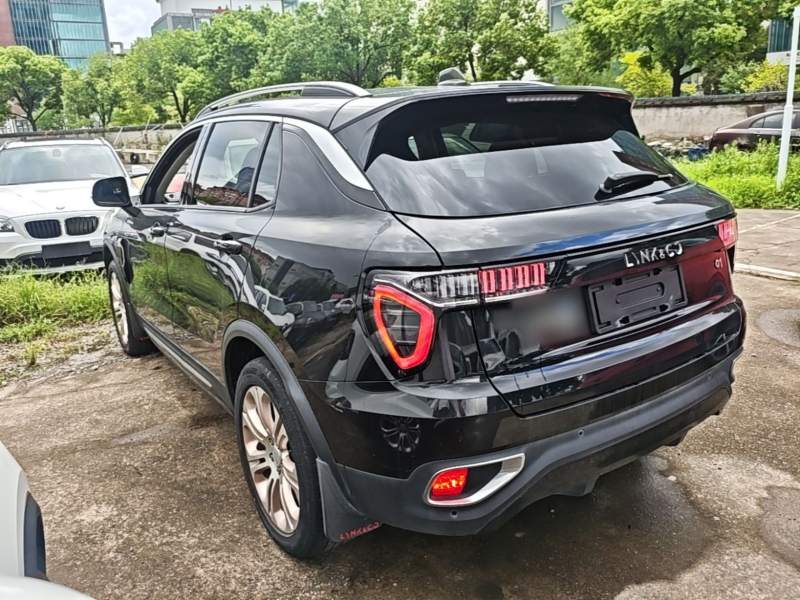 Used Lynk & Co 01 2017 2.0T Two-Wheel Drive Pro Edition — 4