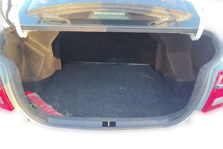 Used Toyota YARiS L Zhi Xiang 2017 1.5E CVT Dynamic Edition Trunk
