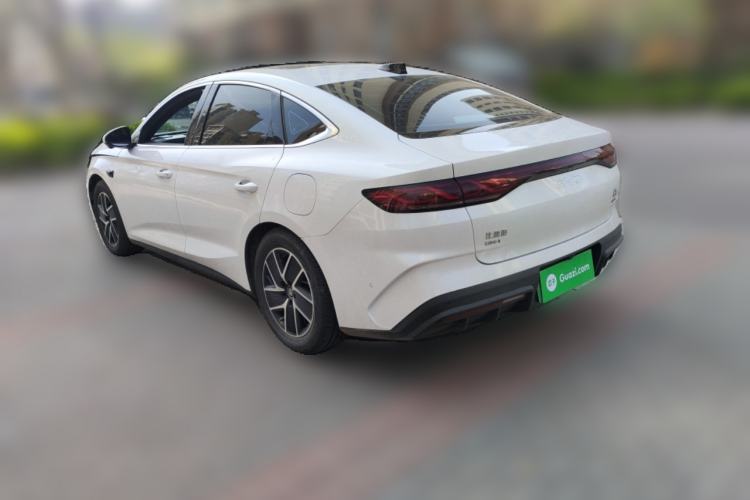 Used BYD Qin L 2025 DM-i Smart Drive 120KM Leading Model
