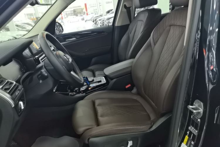 Used BMW iX3 2022 Updated Leading Version Left Front Seat