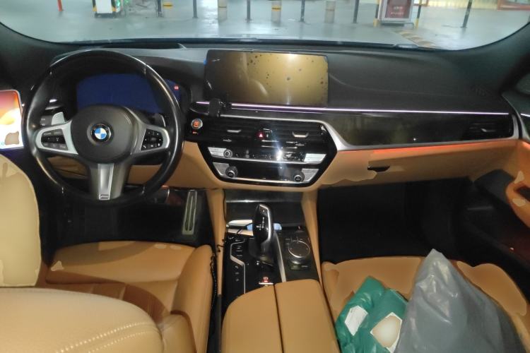 Used BMW 6 Series GT 2022 630i M Sport Package Center Console