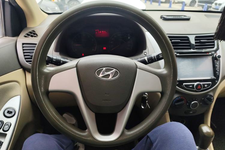 Used Hyundai Verna (older generation) 2013 Sedan 1.4L Automatic Standard GL Model
