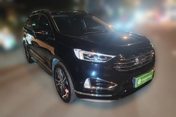 Used Ford Edge 2020 EcoBoost 245 Two-Wheel Drive Titanium 7-Seater Front Right 45 Deg