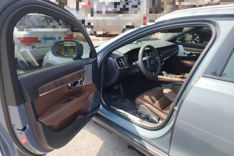 Used Volvo V90 2021 Cross Country B5 AWD Smart Range Edition Driver Seat