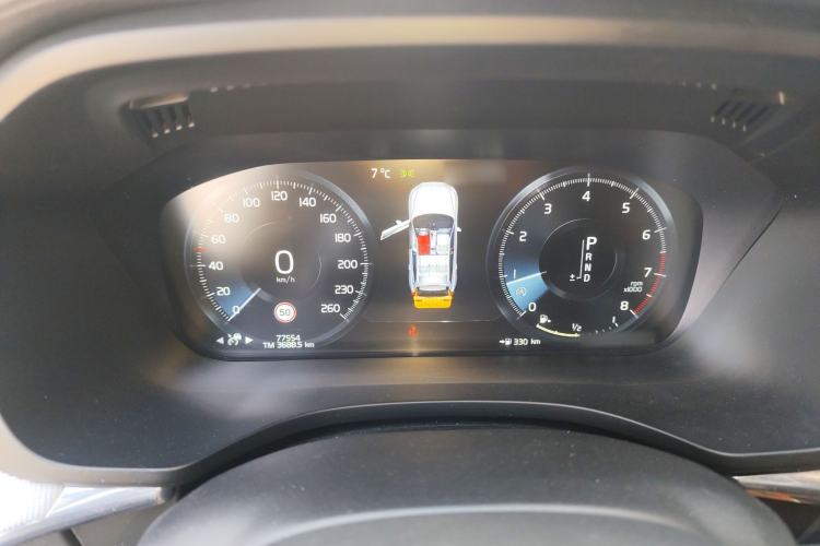 Used Volvo XC60 2019 T5 4x4 Smart & Dynamic Sport Edition China VI Standard