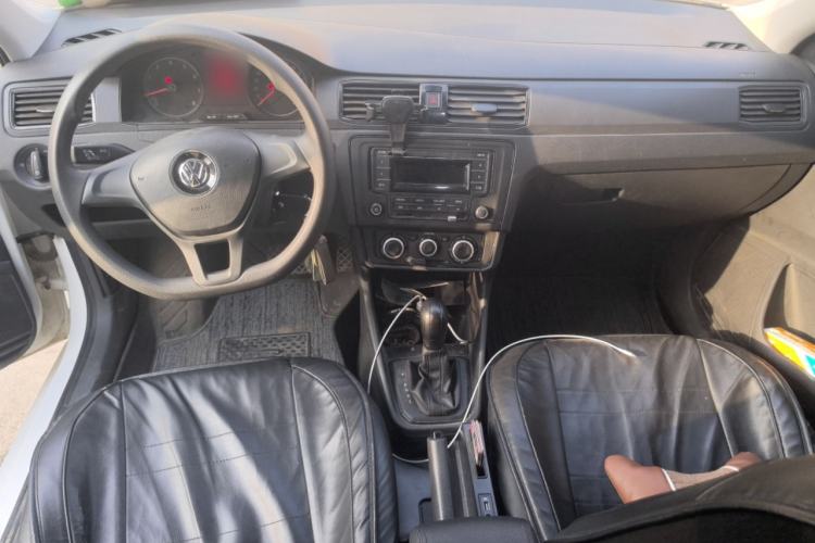 Used Volkswagen Santana 2021 1.5L Automatic Fashion Edition Center Console