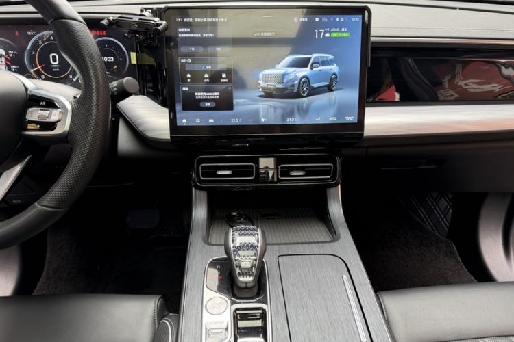 Used GAC Trumpchi GS8 2024 Linghang Series 2.0 TGDI Two-Wheel Drive Luxury Smart Connectivity Version