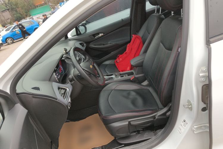 Used Chevrolet Cruze 2018 320 Automatic Pioneer Sunroof Edition
