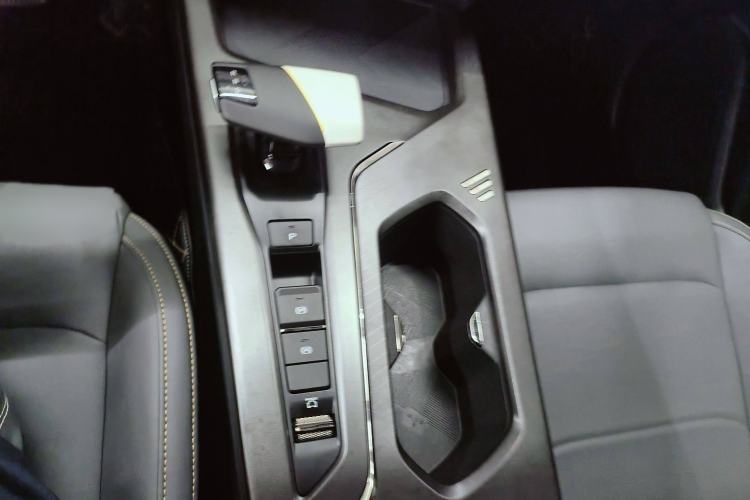 Used CHANGAN OSHAN X5 PLUS 2023 1.5T DCT Excellence Edition

