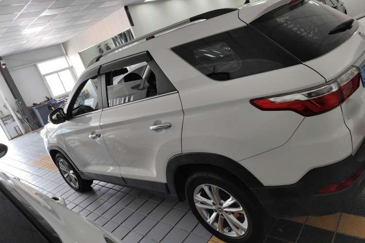 Used Dongfeng Fengon S560 2019 1.8L Manual Urban Model