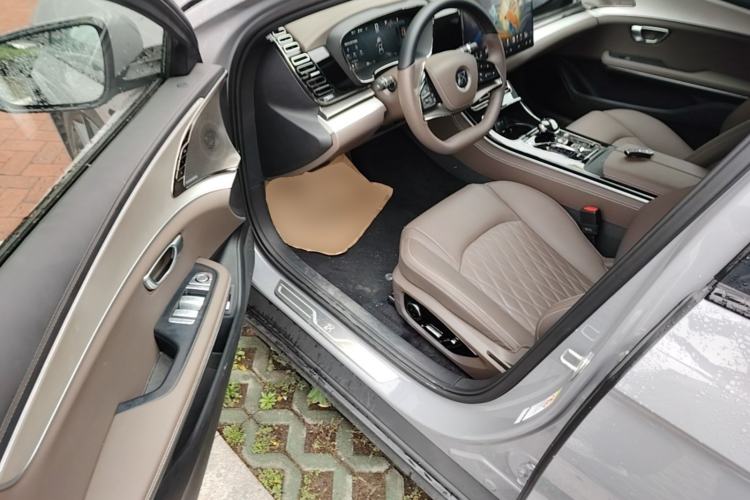 Used BYD Han 2025 DM-i Smart Drive 125KM Prestige Model