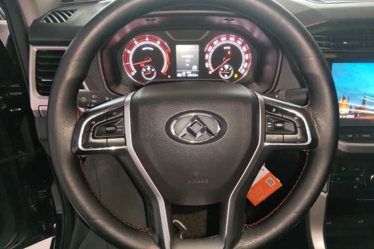 Used SAIC MAXUS T60 2017 2.0T Gasoline Automatic Two-Wheel Drive High-Ride Elite Standard Cabin