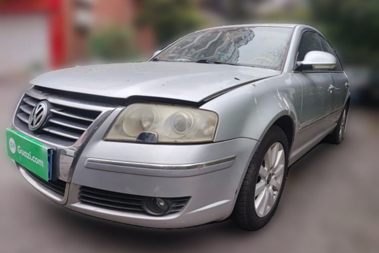 Used Volkswagen Passat 2005 1.8T Automatic Deluxe Plus Version