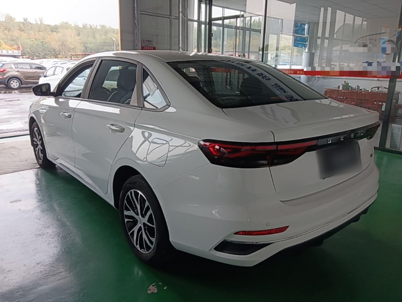 Geely Auto Emgrand 2022 4th Generation 1.5L Manual Luxury Model — снимка 4
