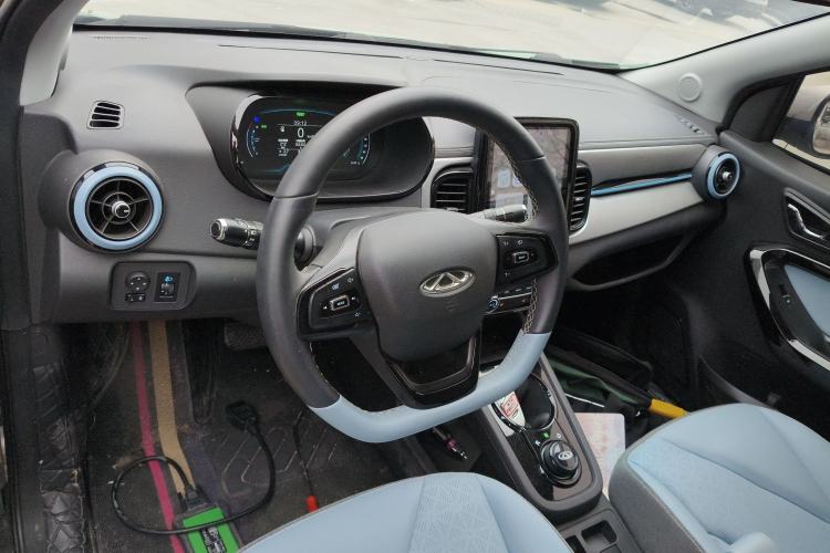 Used Chery Little Ant 2022 Revised Version Sweet Pink Edition Half-Sugar Version Lithium Iron Phosphate 30.7 kWh 30 kW 301 km