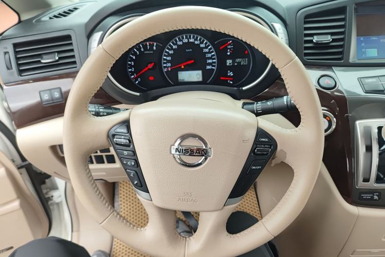Used Nissan Quest 2015 3.5L SL Steering Wheel