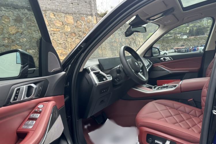 Used BMW X5 2023 xDrive 30Li Luxury M Sport Night Edition Package Exterior 13