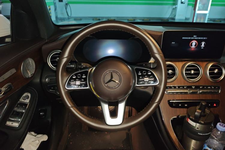 Used Mercedes-Benz GLC 2021 GLC 300 L 4MATIC Dynamic Model Steering Wheel