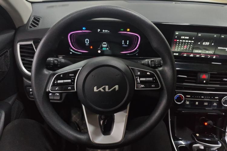 Used Kia Seltos 2023 1.5L CVT Luxury Edition