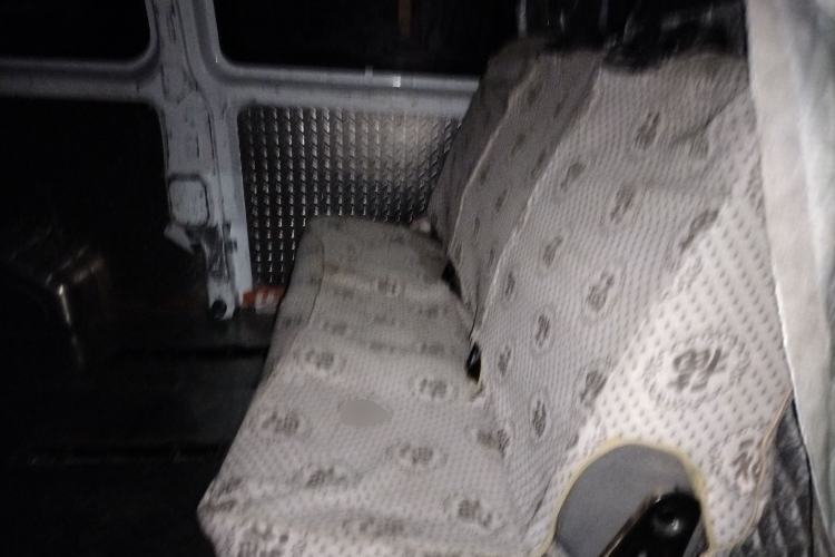 Used Ford Transit 2019 2.0T Gasoline Multi-Purpose Commercial Vehicle Mid-Drive Mid-Roof 6-Seater China VI Standard