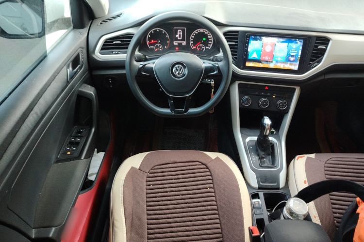 Used Volkswagen T-ROC 2018 230TSI DSG Two-Wheel Drive Fashion Edition China V Standard