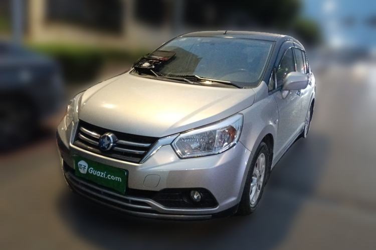 Used Venucia R50 2015 1.6L Automatic Luxury Edition