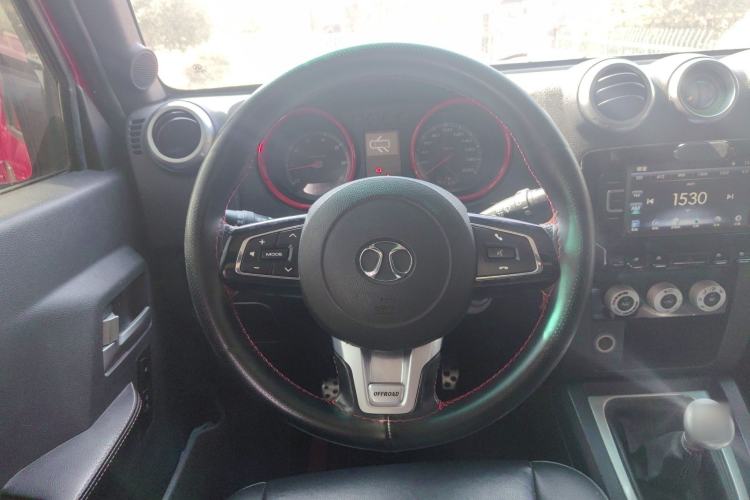 Used BAIC Off-Road BJ40 2016 40L 2.0T Manual All-Wheel Drive Prestige Edition
