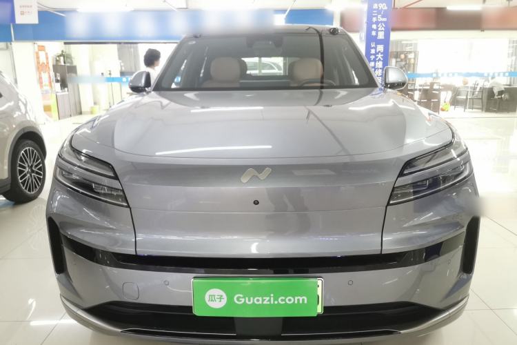 Used ONVO Luxeed L90 2025 Model—Max Six-Seater Version Front