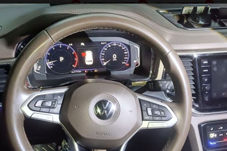 Used Volkswagen Viloran 2020 380TSI Prestige Edition
